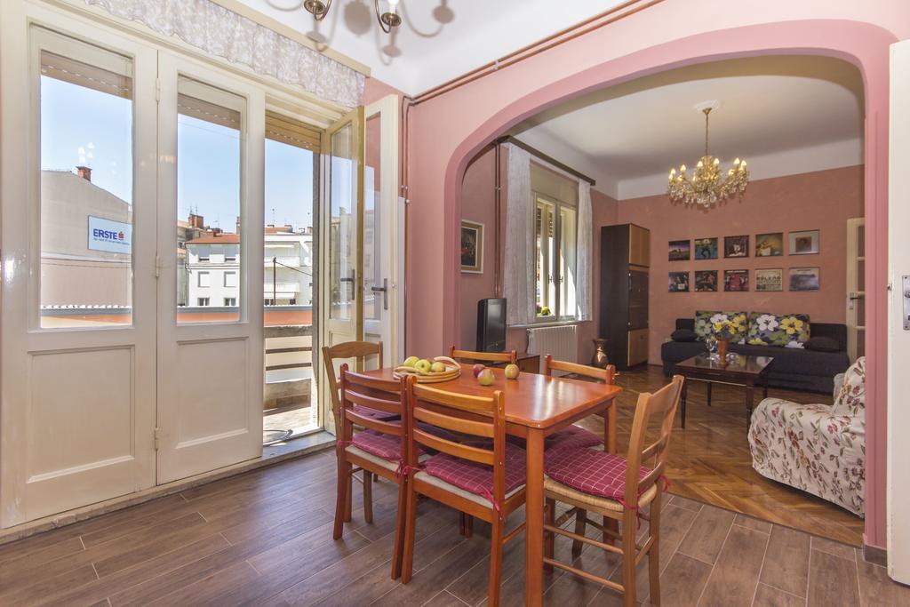 Spacious & Smart Center Apartment PUY Quarto foto