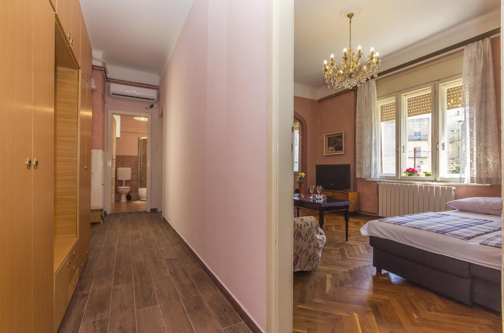 Spacious & Smart Center Apartment PUY Quarto foto
